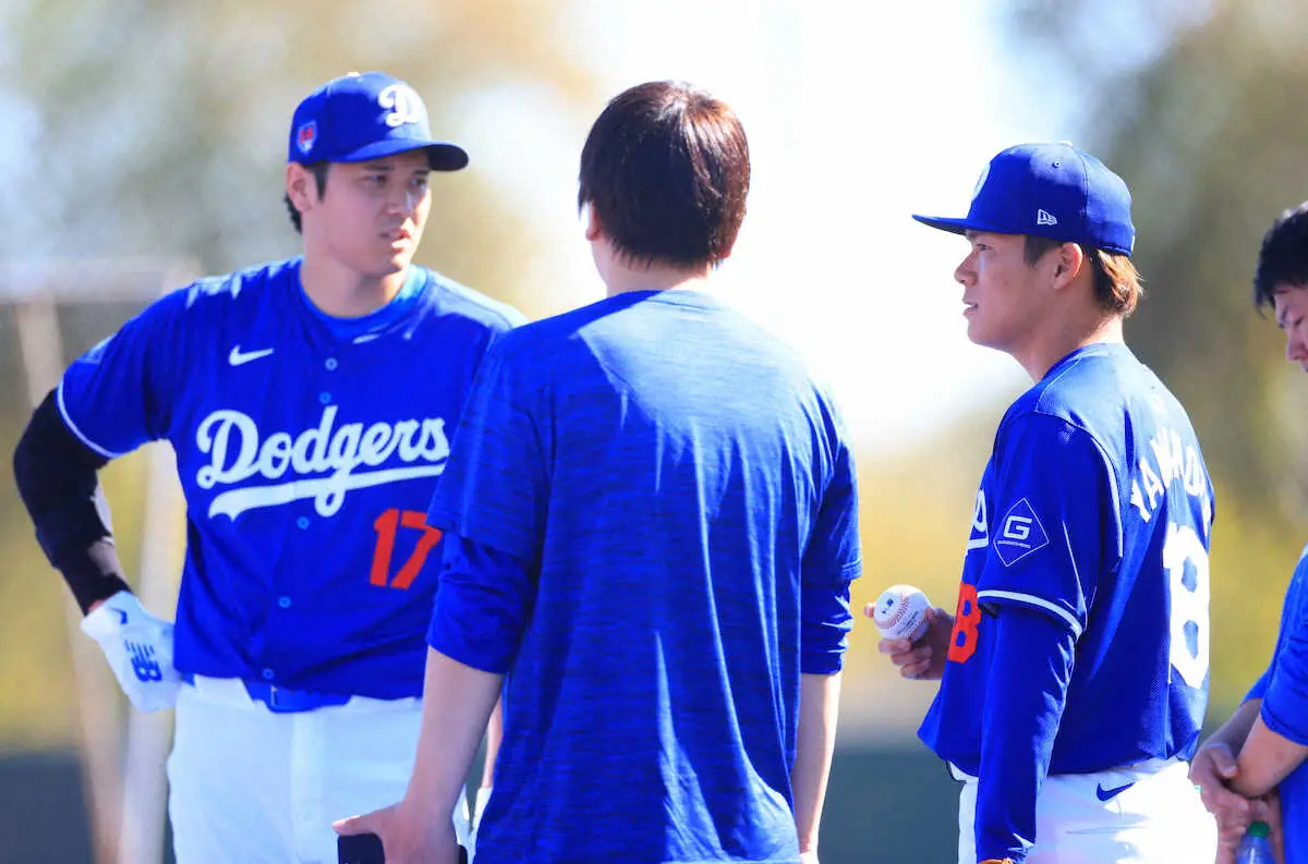 【画像・写真】ドジャース・プライアー投手コーチ　山本由伸の初ライブBPは「15～20球。ゲーム感覚を養って」