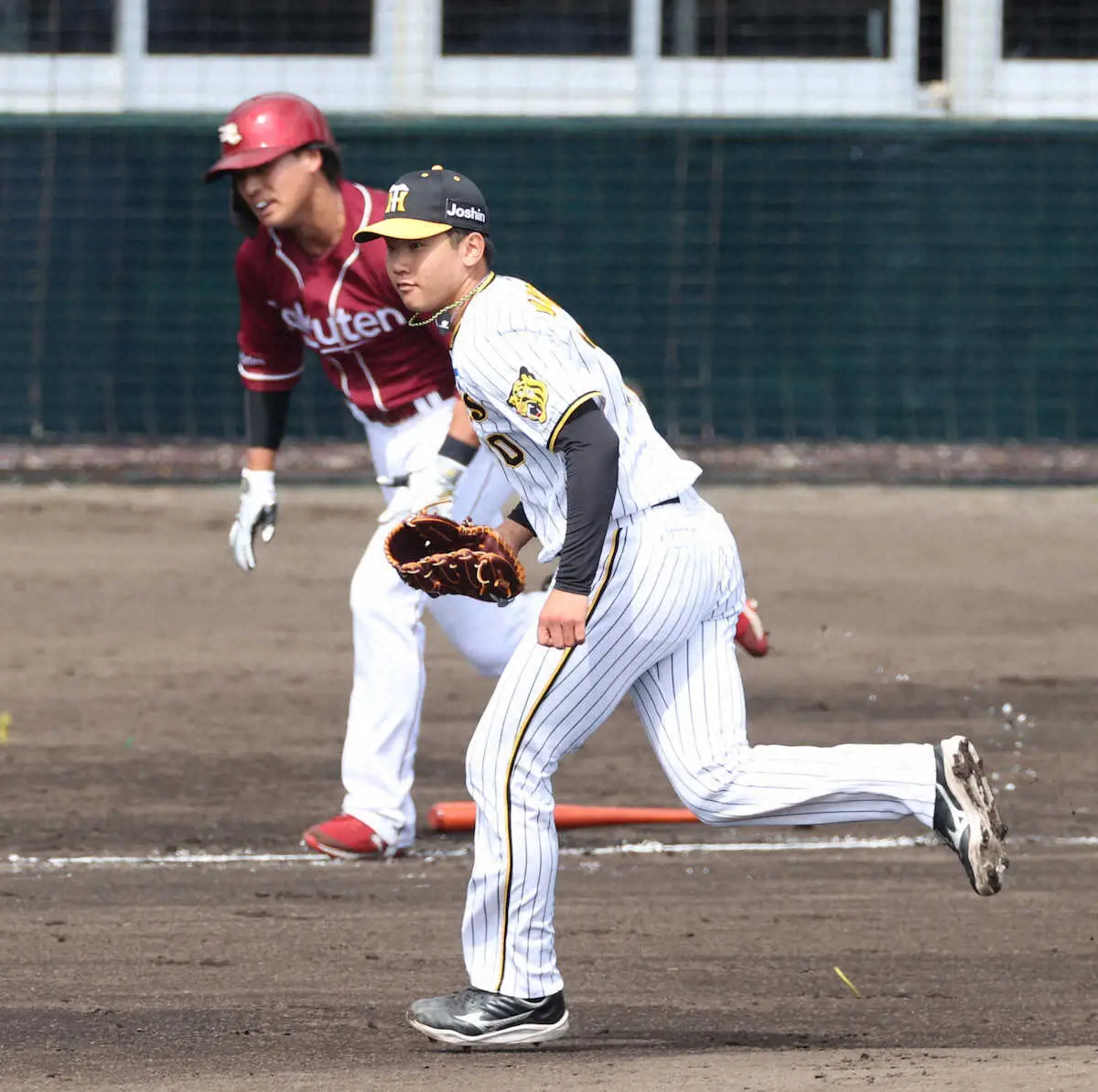 【画像・写真】阪神・門別、対外試合デビューで自己最速151キロ！3回2安打無失点