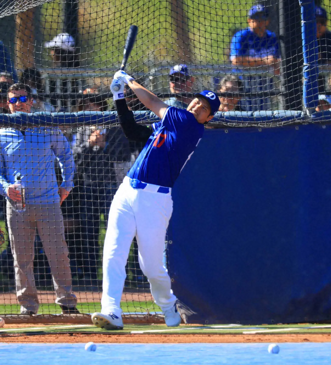 【画像・写真】ドジャース・大谷5割弾　フリー打撃で驚異の本塁打率…26スイング13発　150メートルも