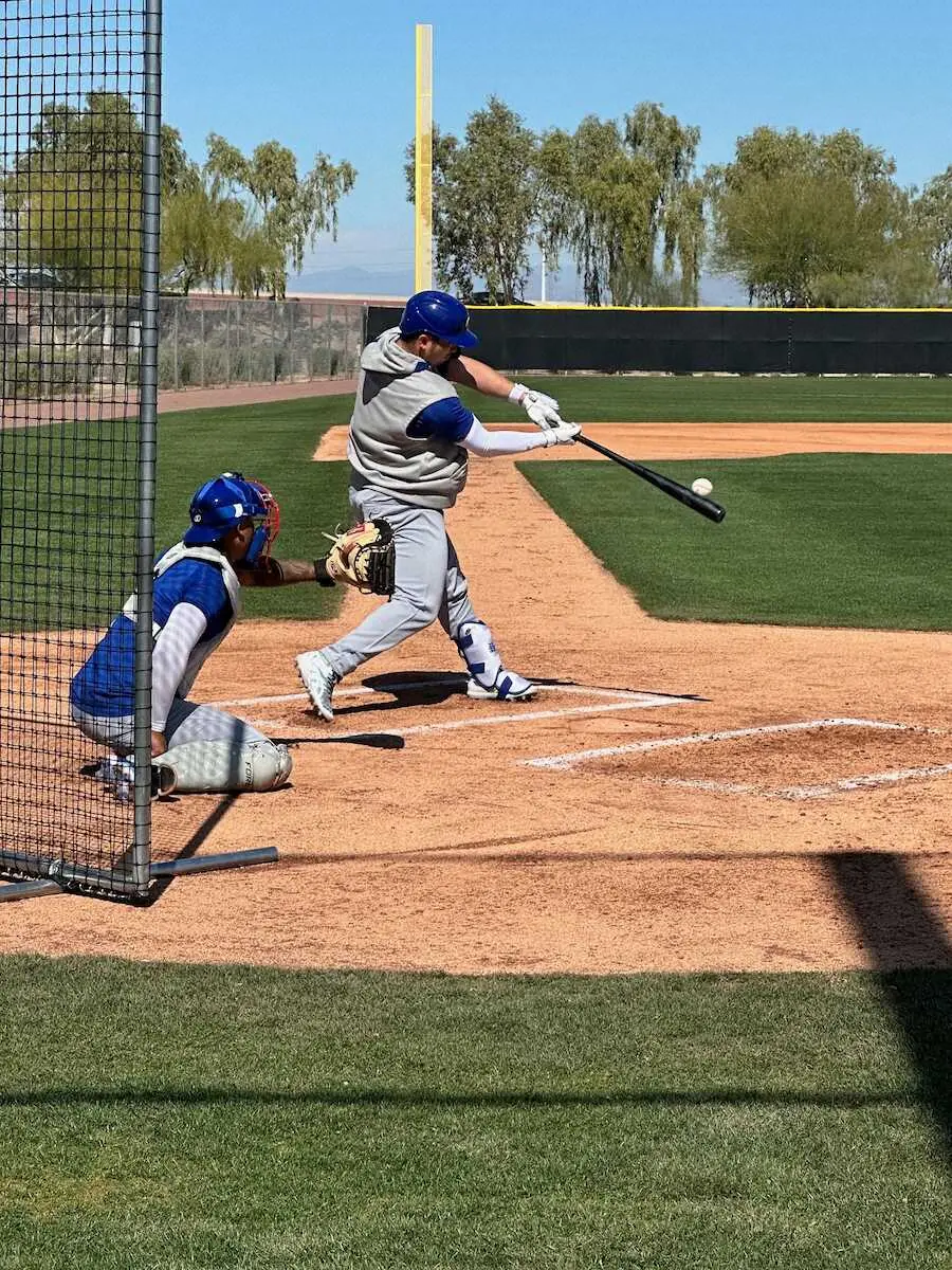 【画像・写真】カブス・鈴木誠也がキャンプインを前にライブBP　マイナー投手相手に3打席立ち2四球