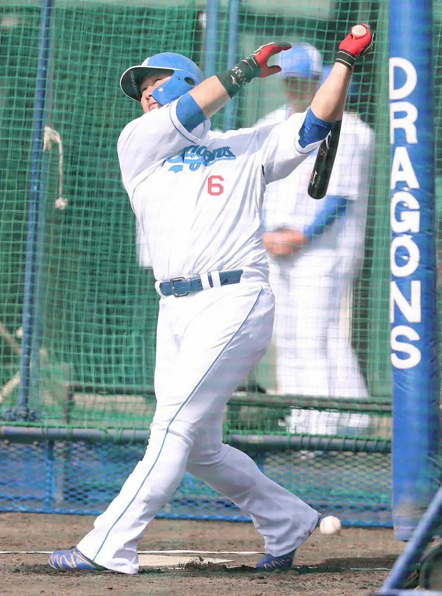 【画像・写真】中日・中田　シート打撃で涌井から初球を左前打「僕の読み勝ち」