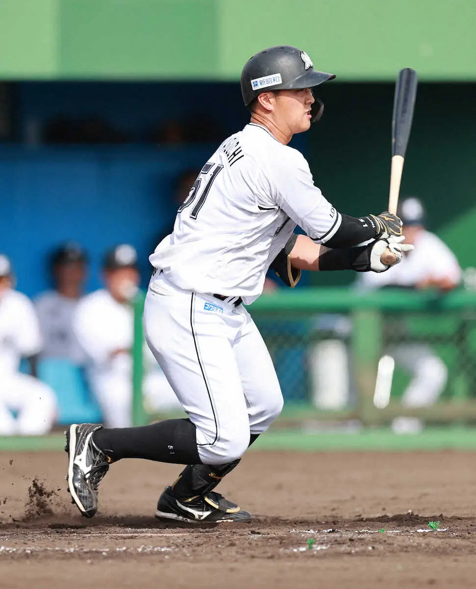 【画像・写真】ロッテ・山口　今季初実戦で中前打「イメージ通りできた」