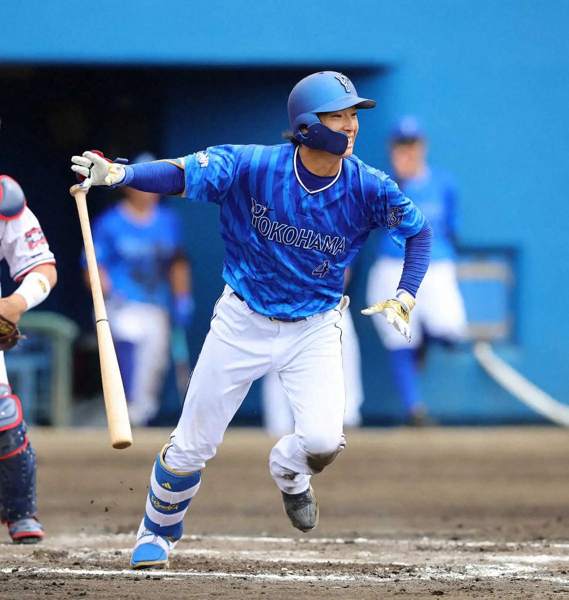 【画像・写真】DeNAドラ1・度会がオープン戦初安打！5回に右前打