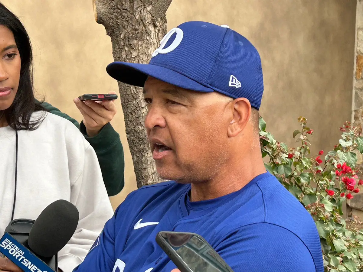 【画像・写真】大谷のオープン戦初出場について話すロバーツ監督（撮影・柳原 直之）