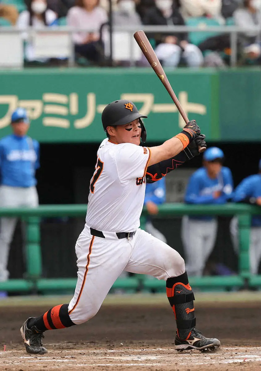 【画像・写真】巨人・山瀬　強肩アピール「持ち味としてやっていければ」　新庄監督も驚き「あれが一番速い」