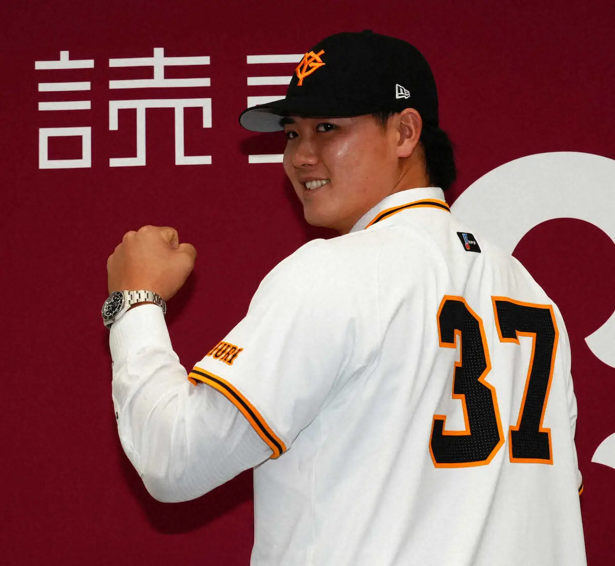 【画像・写真】巨人加入の郡「走攻守、全部を持ち味に」日本ハムからトレード移籍し入団会見　捕手、内外野を守れる即戦力