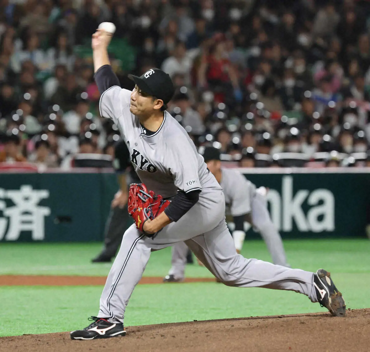 【画像・写真】巨人・菅野　手応えの153キロ　4回2失点も「出力はもう一段階、間違いなく上がる」