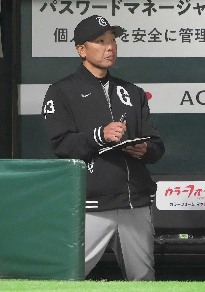 【画像・写真】巨人・阿部監督　OP戦打率・500のルーキー佐々木に「すげえなと」オドーアは「時差ぼけじゃない？！」