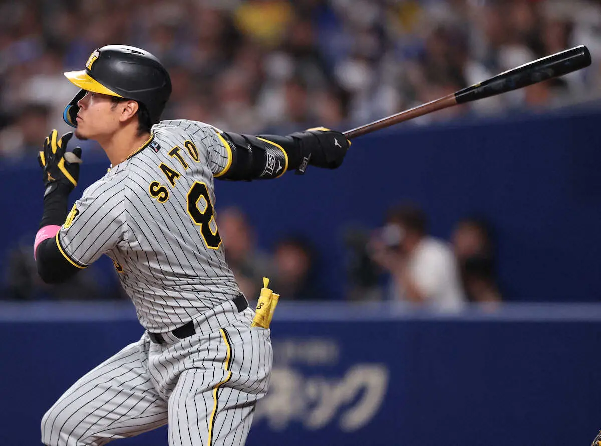 【画像・写真】阪神・佐藤輝、前日スタメン落ちに発奮の3安打！「しっかり打撃フォーム見直した」リセット効果すぐに出た