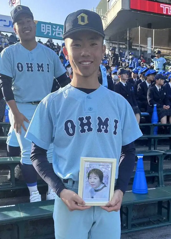 【画像・写真】近江のエース西山「力んでしまった」　マウンドに立ち続け、サヨナラ暴投