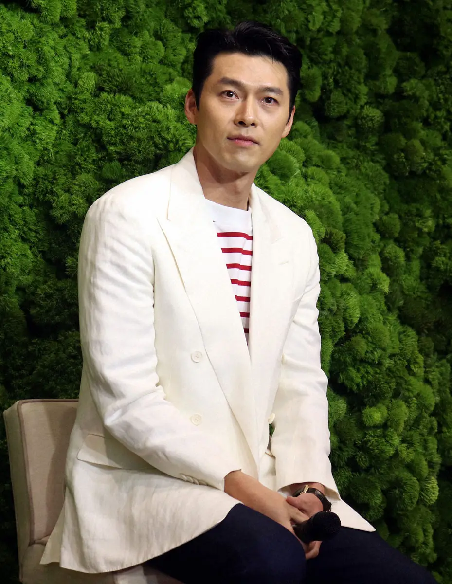 【画像・写真】“愛の不時着夫妻”がドジャースーパドレス開幕第2戦を観戦　中継で2ショット映りネット歓喜