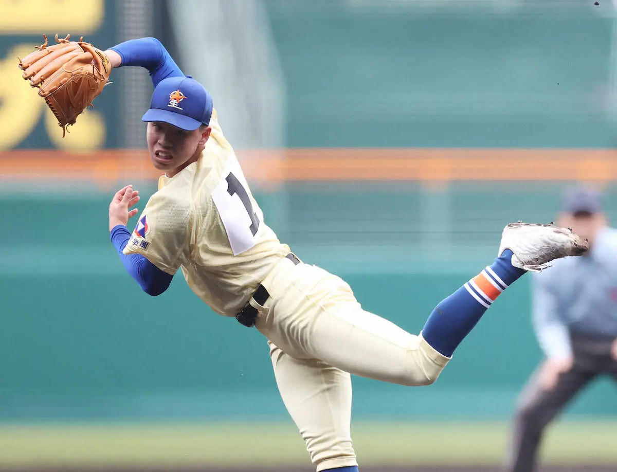 【画像・写真】星稜が8強一番乗り　聖地に残って能登に元気を「石川県、負けんぞ!」ベンチ内で連呼　