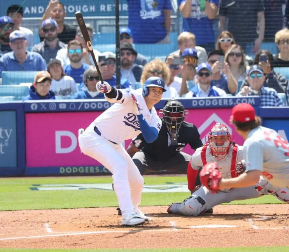 【画像・写真】ドジャース　ベッツ、大谷翔平、フリーマンのMVPトリオで早くも先制　強力打線が威力発揮