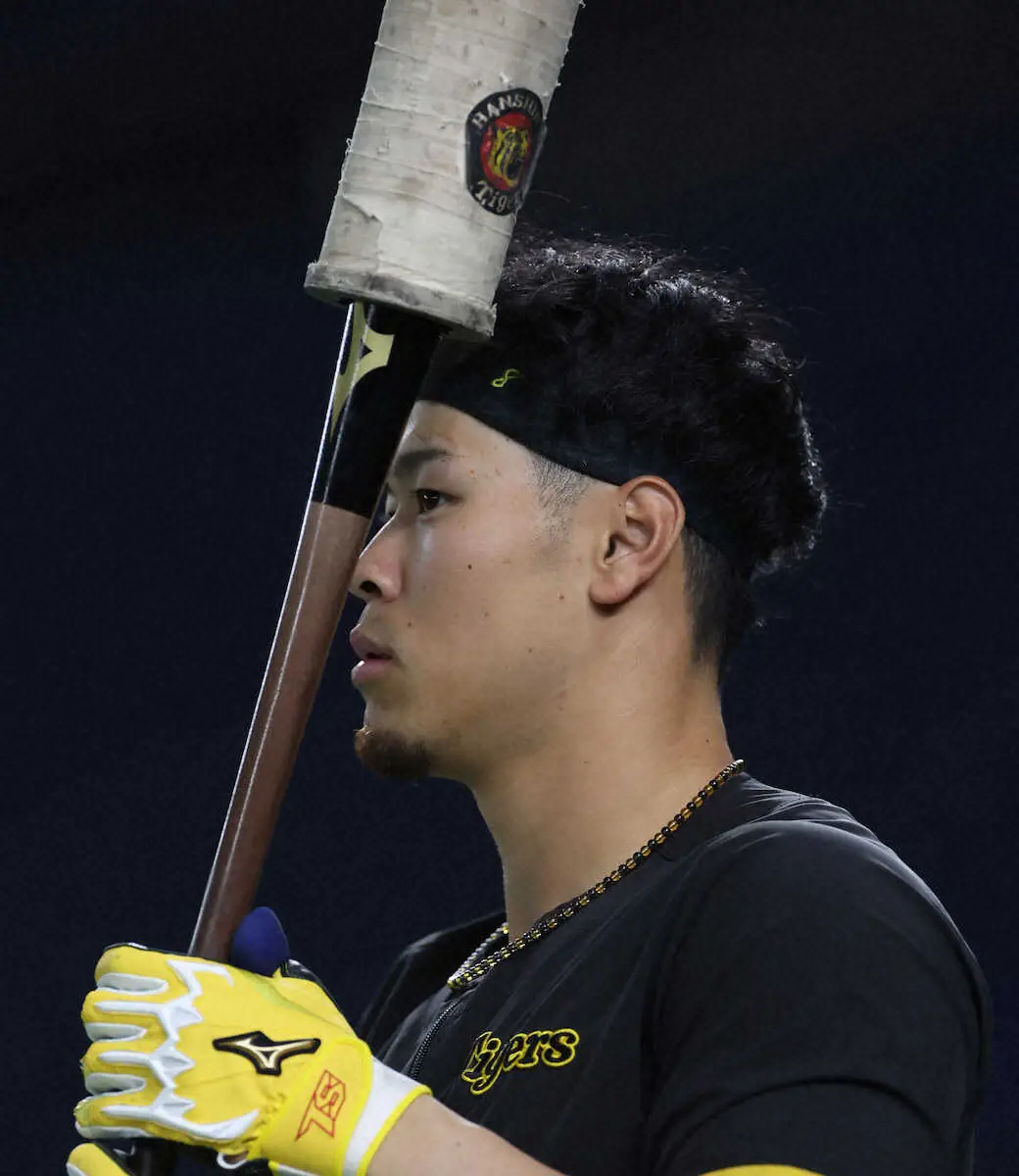 【画像・写真】阪神・佐藤輝　初の開幕アーチ狙う　開幕戦は通算打率・417と好相性「楽しみの方が多い」