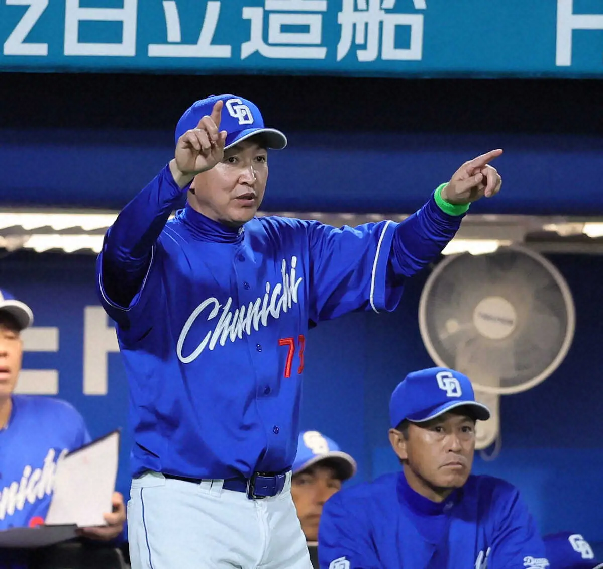 【画像・写真】中日悪夢…ミス絡み大逆転負け　遊撃ロドリゲス2失策　中田の移籍1号空砲に　ヤクルト8回に5得点