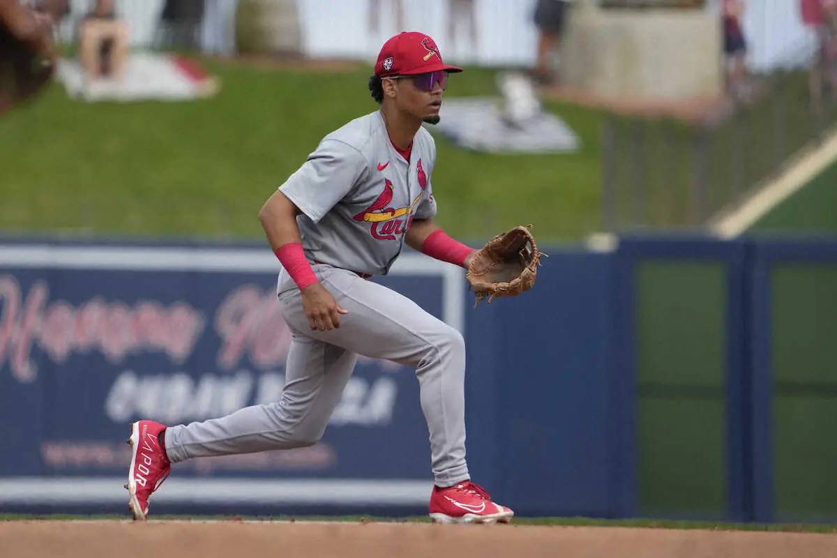【画像・写真】大谷翔平を併殺打に仕留めたカージナルス遊撃手の“爆肩”が話題　五十嵐亮太氏「マウンドに見えました」