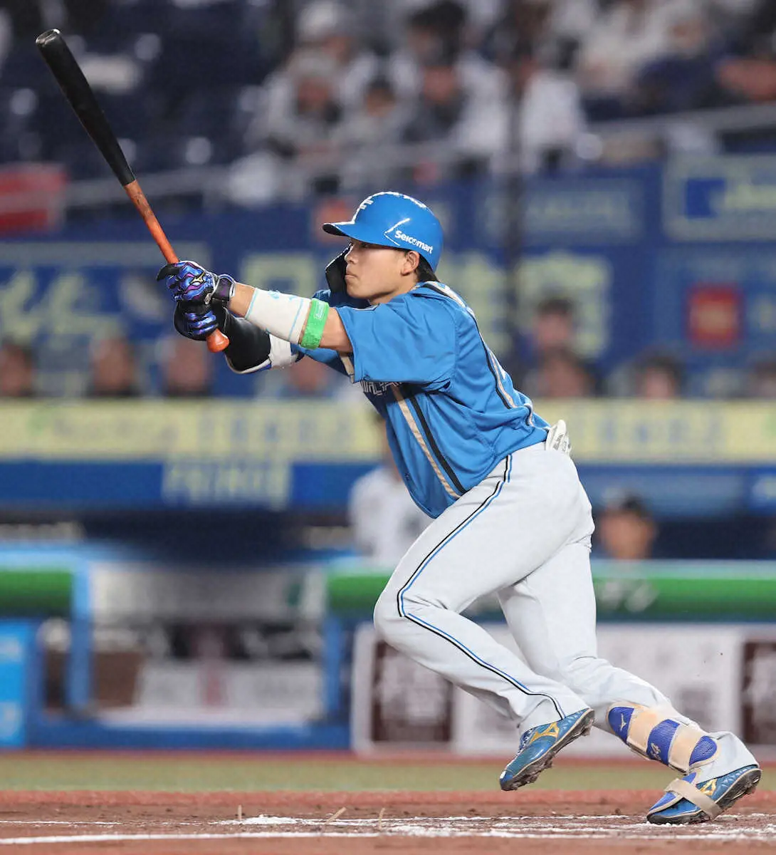 【画像・写真】日本ハム・田宮　初の開幕1軍＆開幕マスクでV打＆マルチ　アマ時代慣れた「マリンだから緊張しなかった」