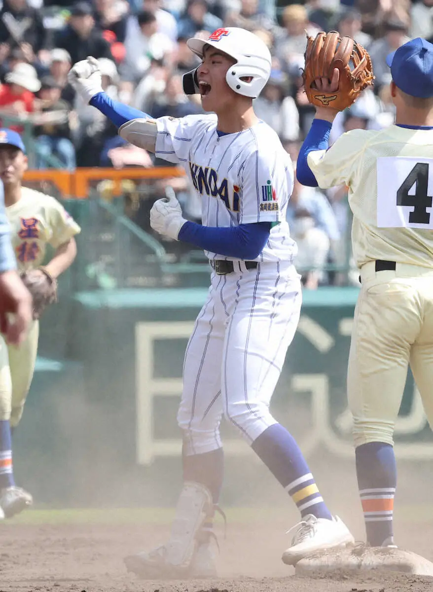 【画像・写真】父は広島スカウト　健大高崎・高山が決勝進出決める二塁打「外角待って狙い通り」
