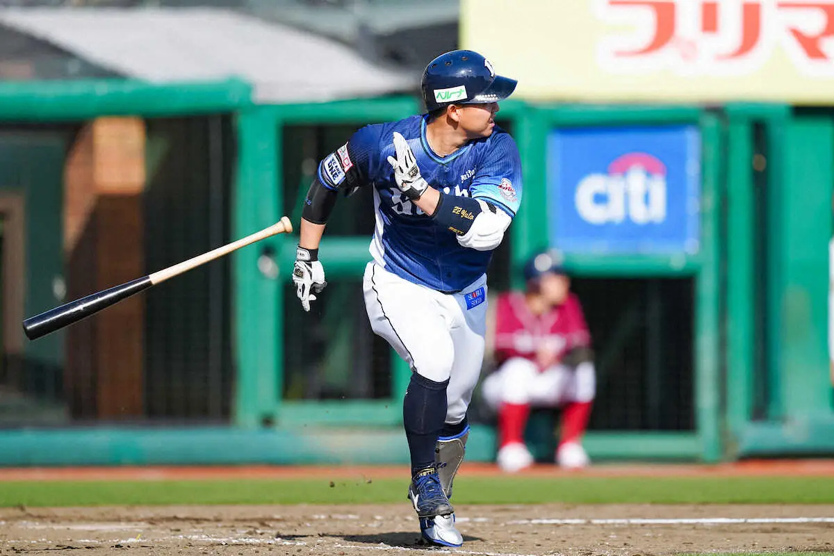 【画像・写真】西武の“ビジター男”古賀、チーム今季1号で開幕連勝　侍で「ピンチバンター」、通算4発は全て敵地