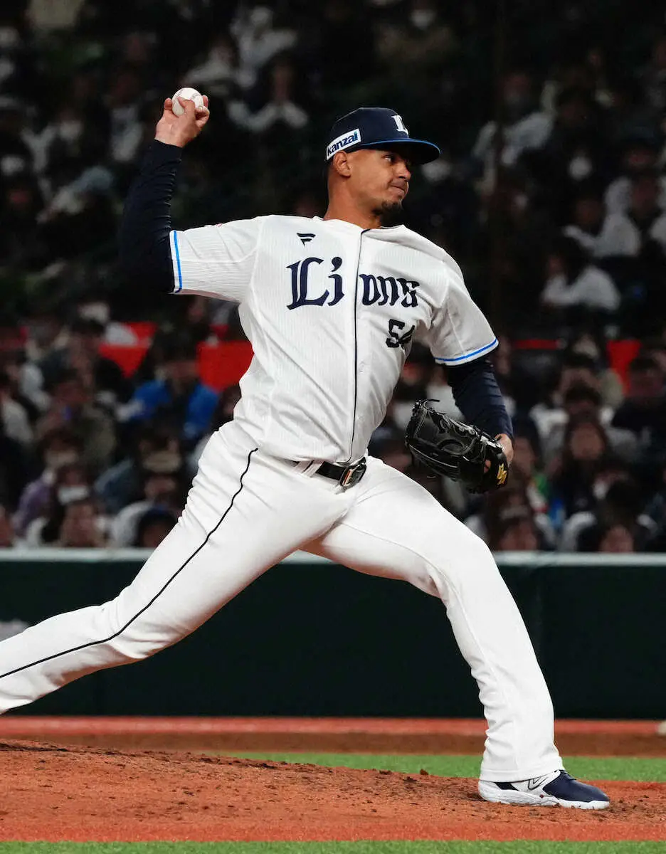 【画像・写真】西武の“新勝利の方程式”　ソフトバンクから移籍の甲斐野は1回無失点　新守護神・アブレイユは2S