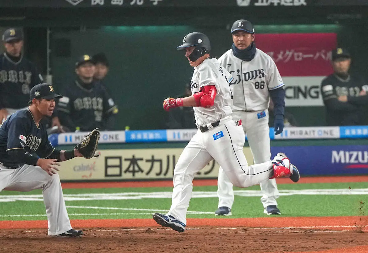 【画像・写真】西武・炭谷が男泣き！6年ぶりの里帰りお立ち台で涙こらえて「ただいま～！」絶叫