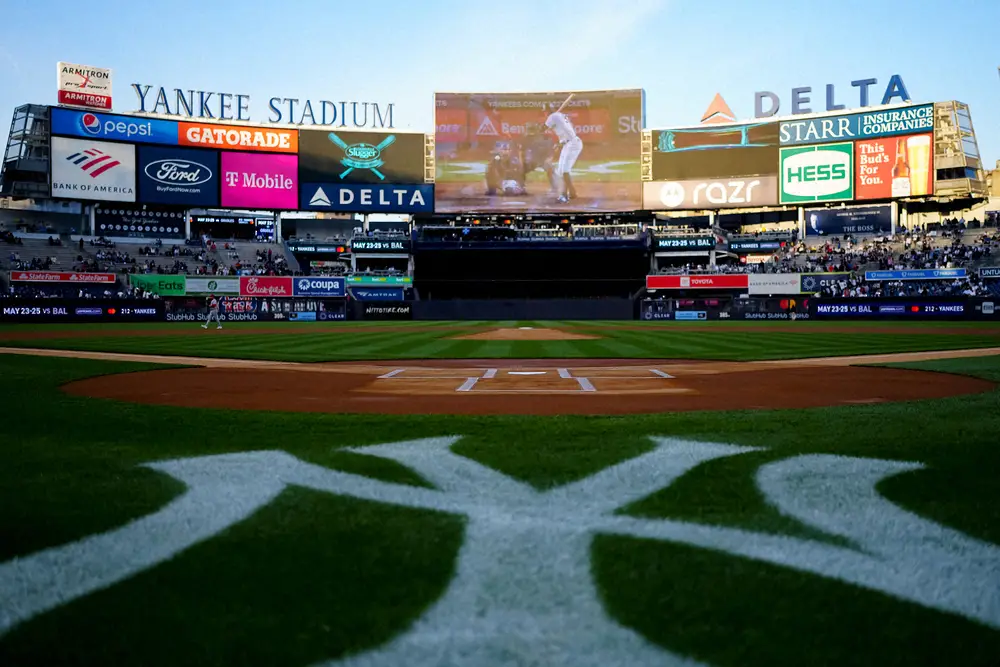 【画像・写真】ヤンキース　日食のため9日本拠地マーリンズ戦の試合を4時間繰り下げ　来場者には日食Tシャツ配布