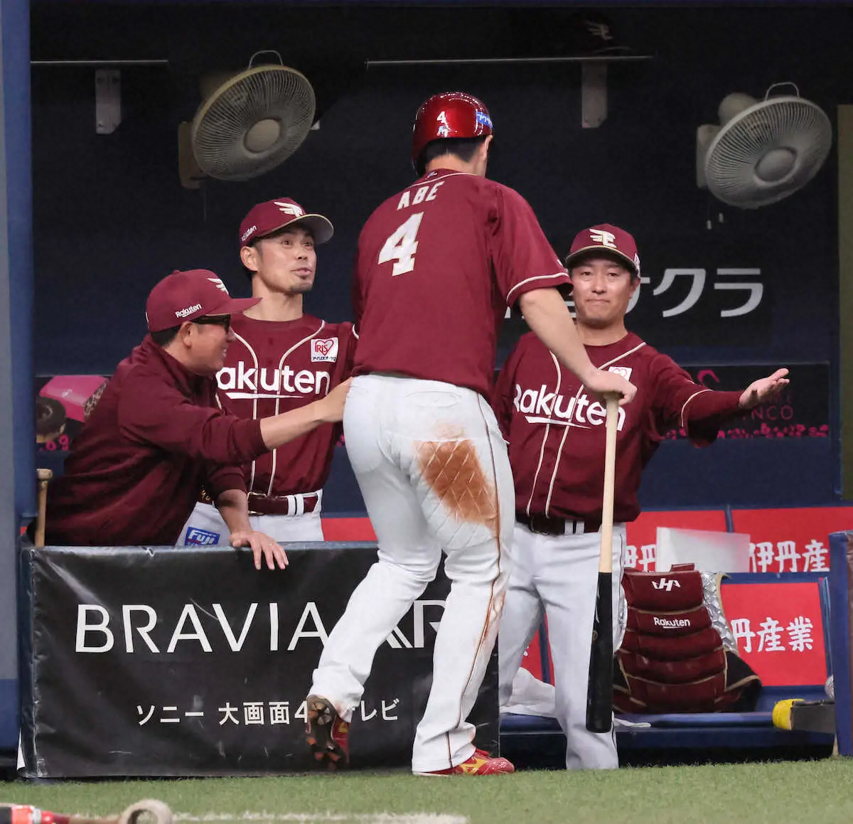 【画像・写真】楽天は終盤の追い上げが実らず、1点差負けで最下位転落