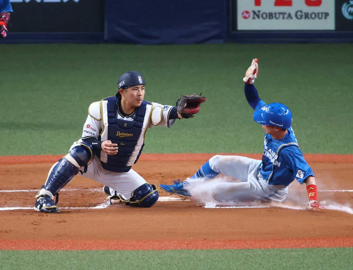 【画像・写真】日本ハム・五十幡　スーパーギャンブルスタート成功！郡司の三ゴロで決勝ホーム