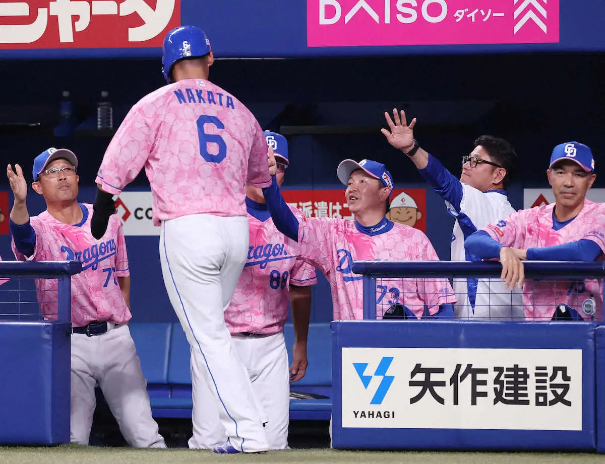 【画像・写真】強いぞ立浪竜！逆転虎狩り6連勝で首位キープ！！指揮官「最高の形のゲーム」本拠バンテリンD沸いた