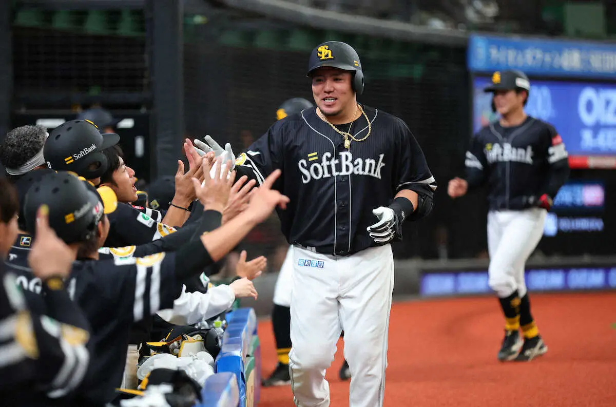 【画像・写真】ソフトバンク3連勝で貯金最多「5」周東が5安打6出塁＆山川が2打席連続の満塁弾！今季最多11得点
