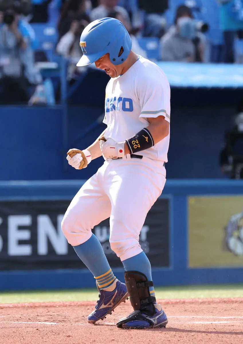 【画像・写真】東大・府川涼太郎　神宮初本塁打に笑顔「真っすぐ中心だったので、それ1本に絞って強振しました」