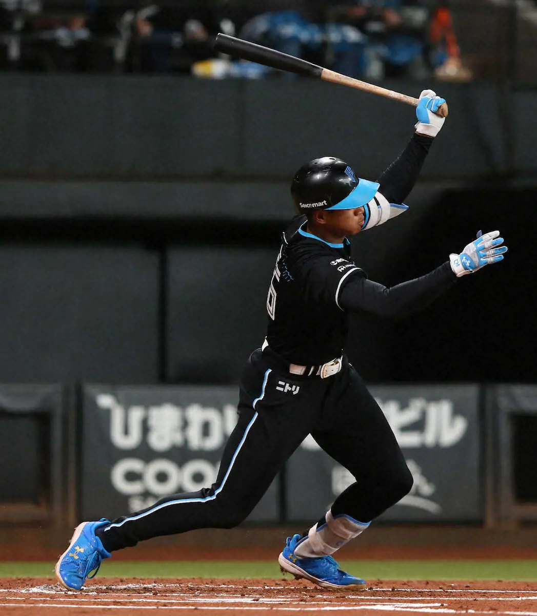 【画像・写真】日本ハム・万波が決勝打　7試合ぶり打点「うまく落ちる球に反応できた」