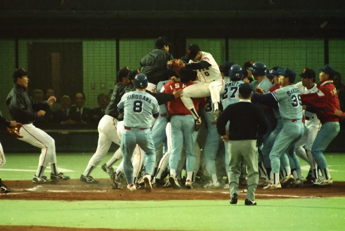 【画像・写真】ヤクルトOBが明かしたプロ野球の乱闘劇が激減している理由「ぶつけても誰かを通じて…」