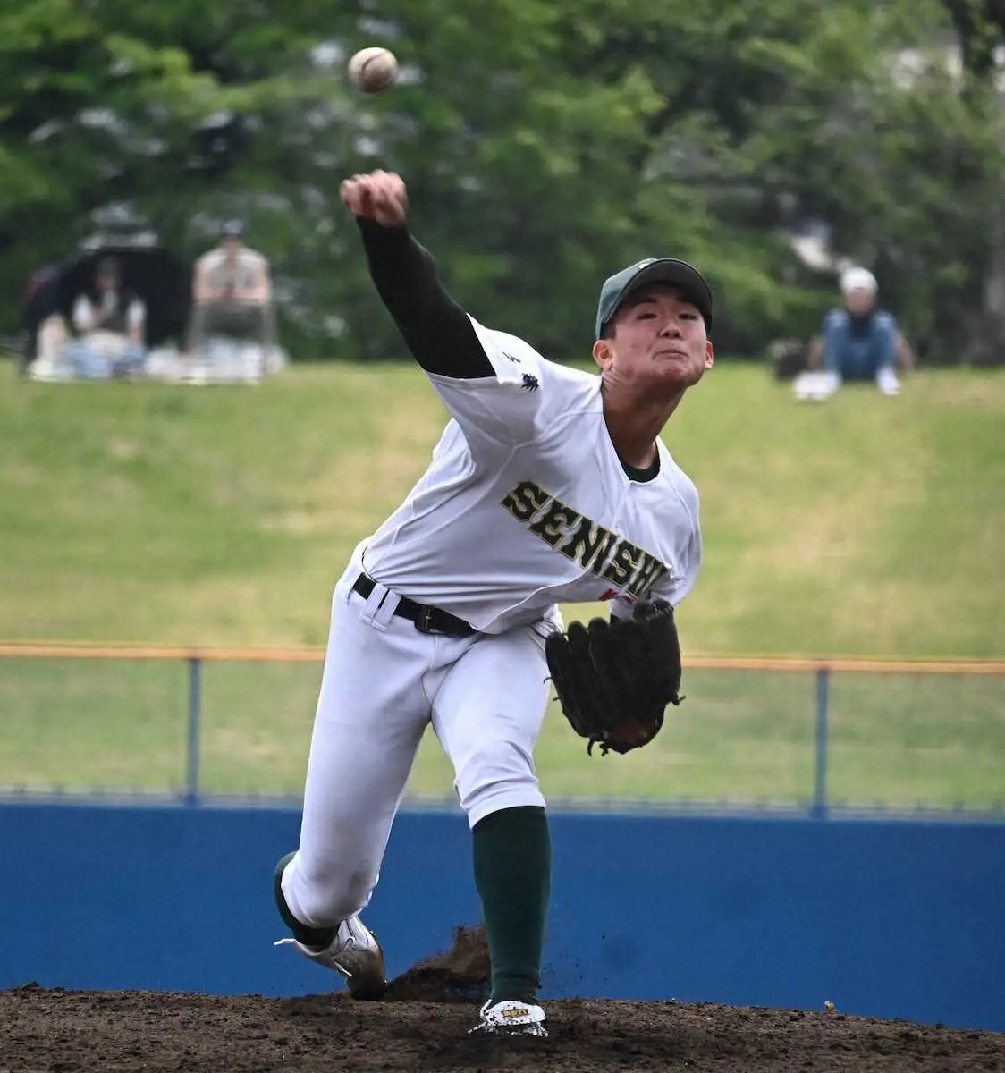 【画像・写真】専大松戸　木更津総合との延長タイブレーク制した！梅沢が気迫の1失点完投