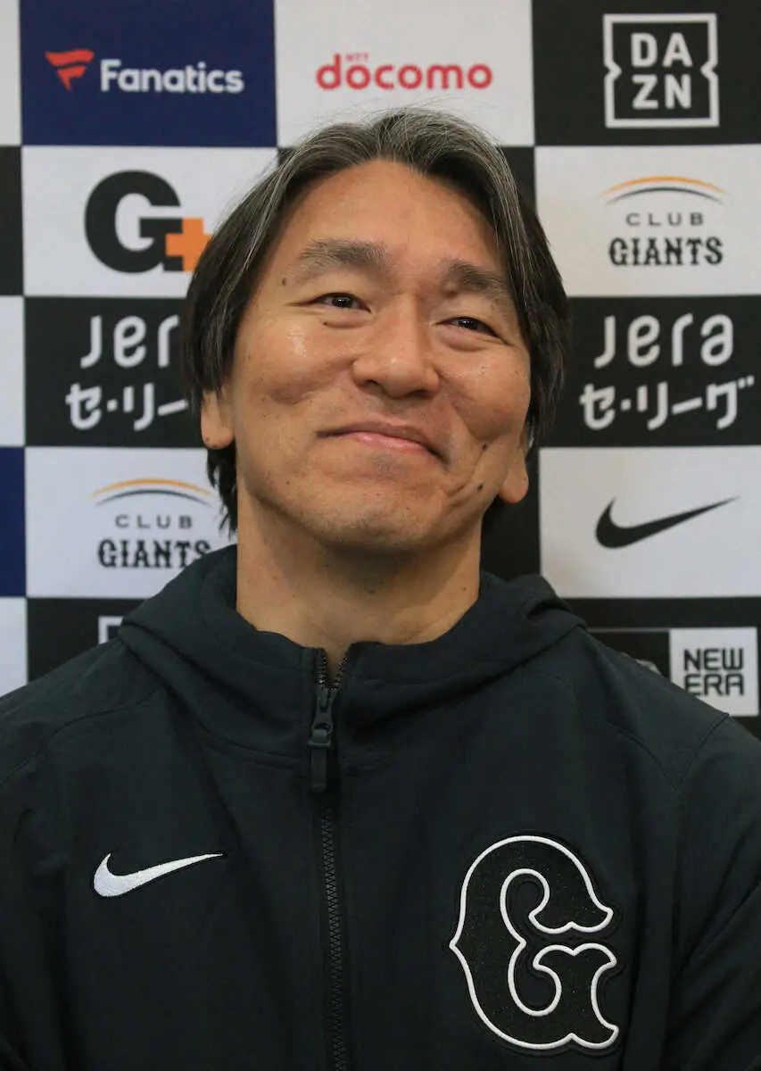 【画像・写真】巨人　5・3「長嶋茂雄DAY」セレモニアルピッチにゴジラ登場！