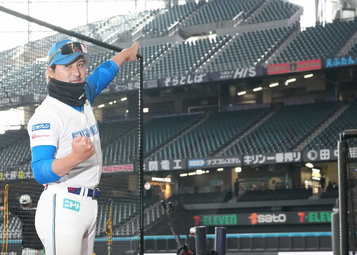 【画像・写真】エスコン右翼3階席にも「新庄ホームラン賞」　「チャンスがあるのは清宮君？」