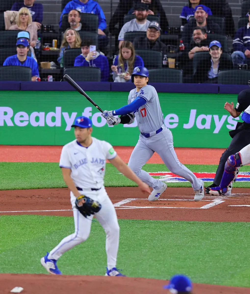 【画像・写真】大谷翔平　菊池雄星と日本人対決　第1打席は得点機で二ゴロ　チームはフリーマンの犠飛で先制