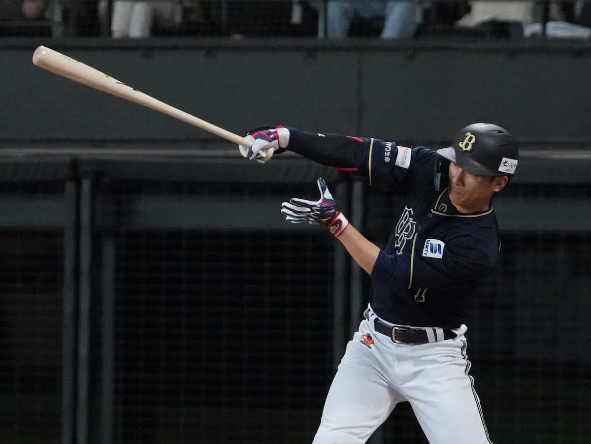 【画像・写真】オリックス・西川が移籍後26試合110打席目で待望の1号　日ハム・加藤貴から右翼ポール際へソロアーチ