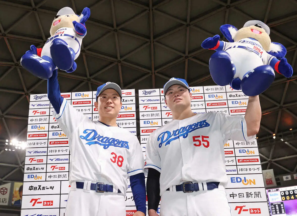 【画像・写真】中日・細川　大勝呼ぶ満塁弾!!　両リーグ単独トップ6号「打点がたくさん付くという意味ではうれしい」