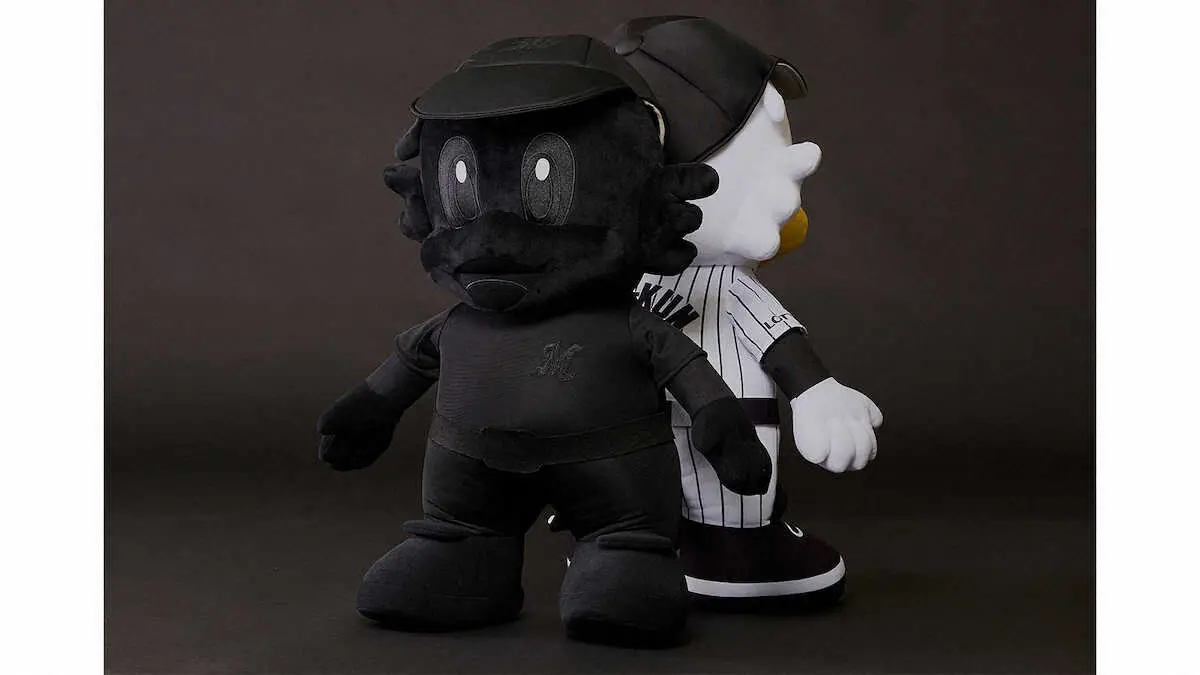 【画像・写真】ロッテ、17～19日の日本ハム戦MVP選手に特別仕様「BLACKマーくん」人形を贈呈