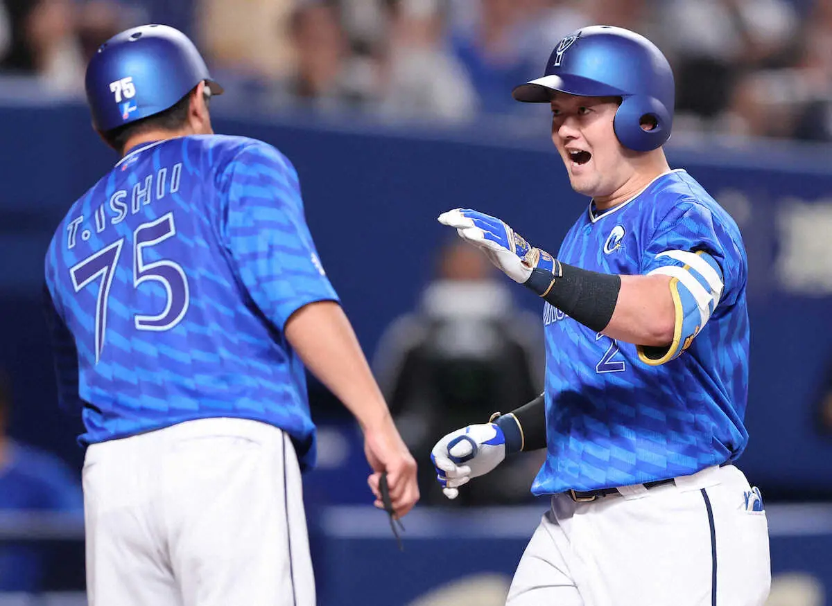 【画像・写真】DeNA　46年ぶりプレーボール6連打＆28年ぶり初回9得点！度会に代わり先発の蝦名が自身初4安打