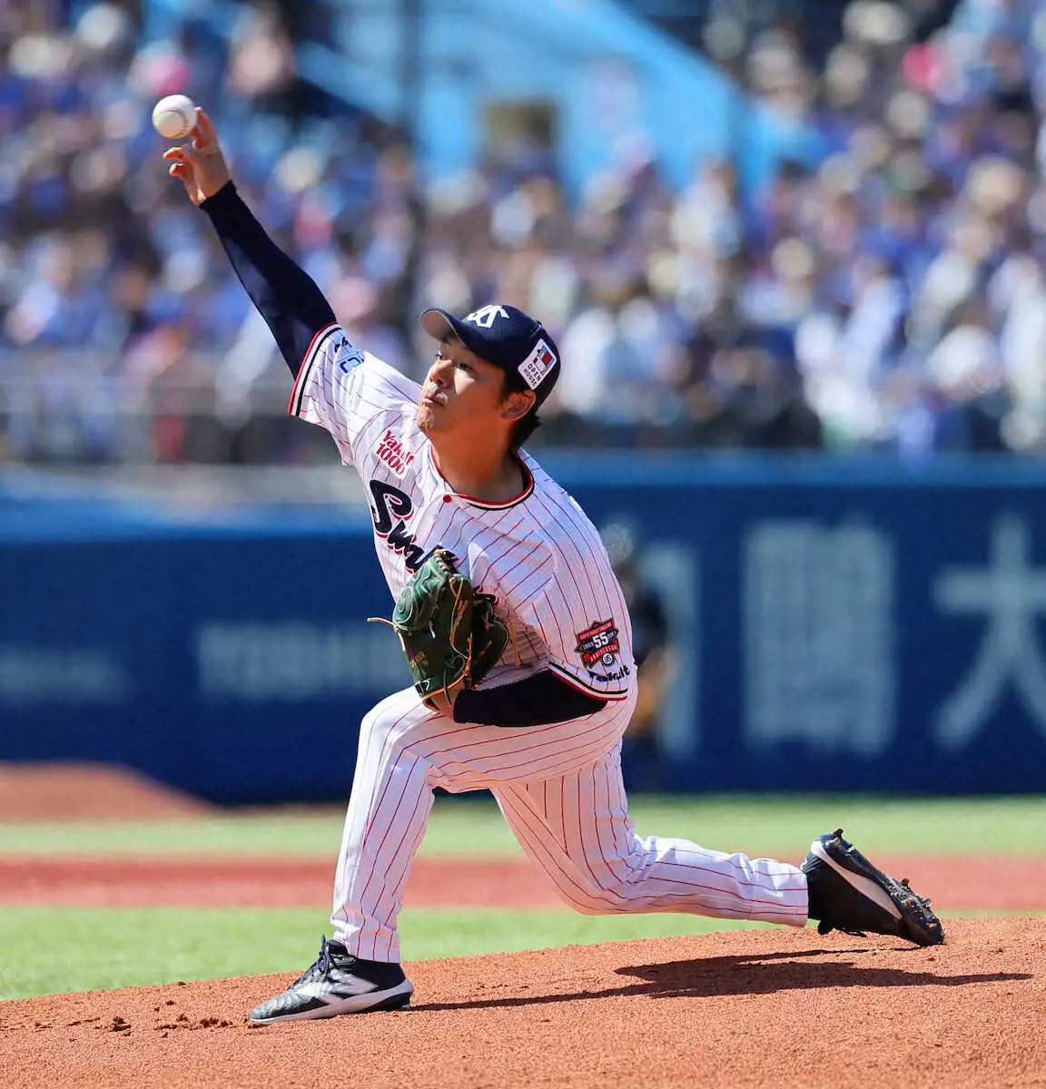 【画像・写真】ヤクルト　サヨナラで今季4連勝、最下位脱出!塩見が決勝2ラン　村上は史上最年少の神宮通算100号