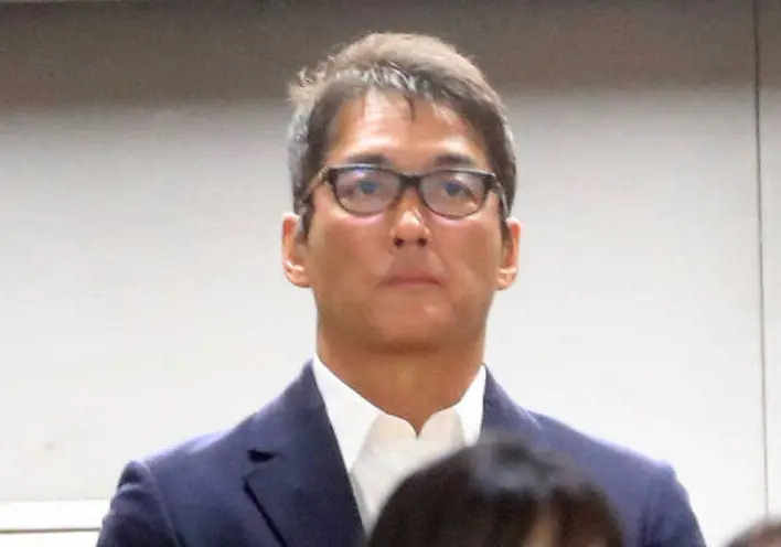 【画像・写真】長嶋一茂が東京ドームで観戦　球団創設90周年特別記念試合「長嶋茂雄DAY」