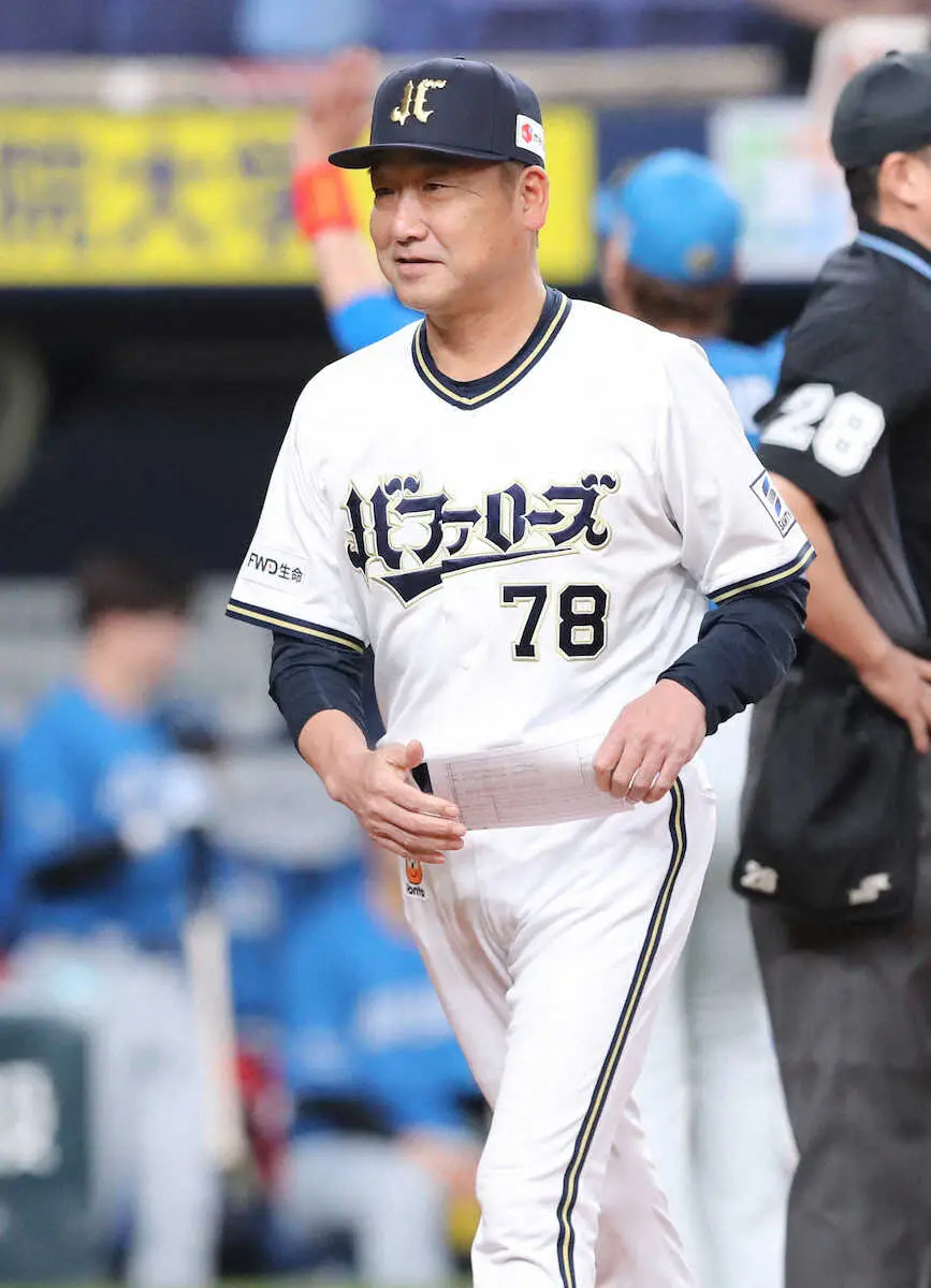 【画像・写真】連敗ストップのオリックス・中嶋監督　移籍後初の複数打点の西川に「打ってもらわなきゃ困りますんで」