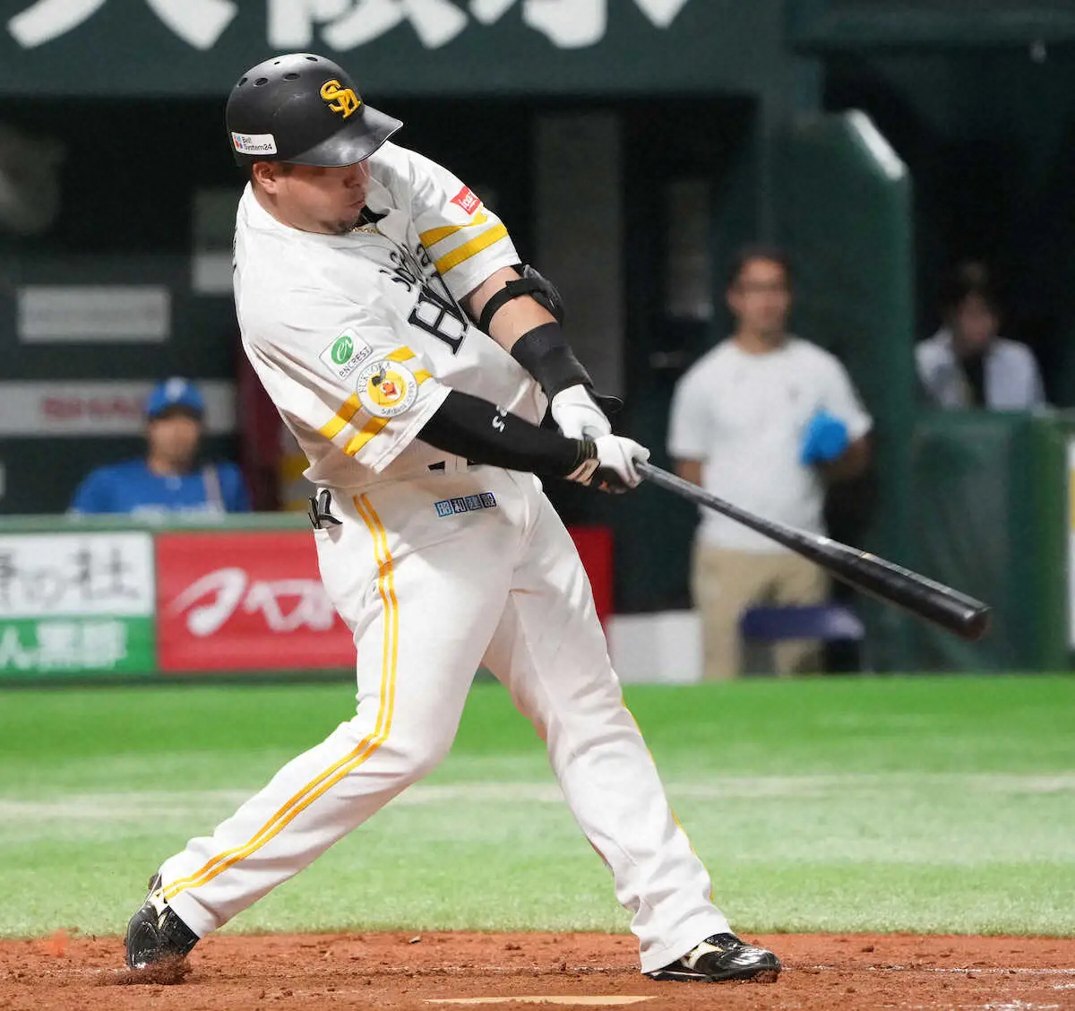 【画像・写真】ソフトバンク・山川　今季2度目の2打席連発、7号2ランは余裕の“確信歩き”「完璧でした」