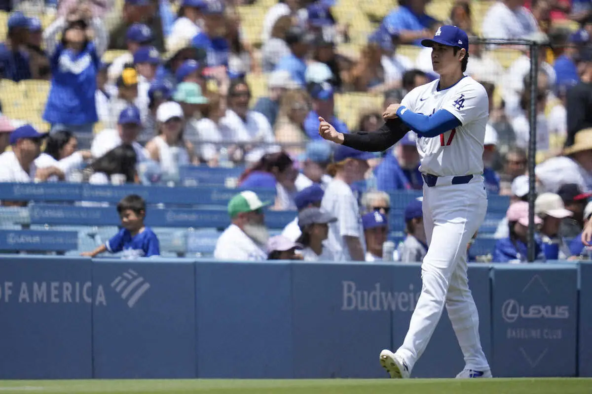 【画像・写真】ドジャース・大谷　投手リハビリメニューで試合前に67球キャッチボール