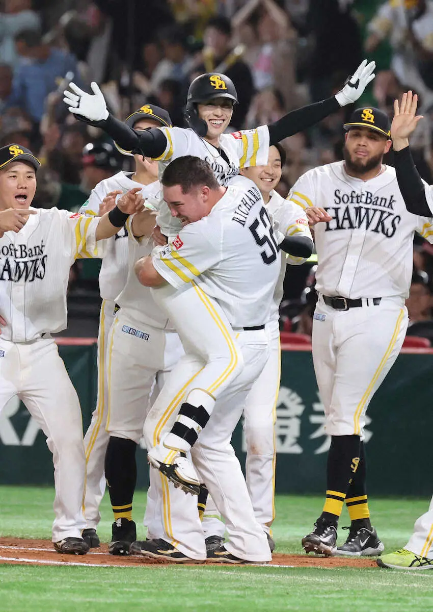 【画像・写真】首位ソフトバンクはサヨナラで3連勝　周東が意地の犠飛　緒方が執念のヘッドスライディング