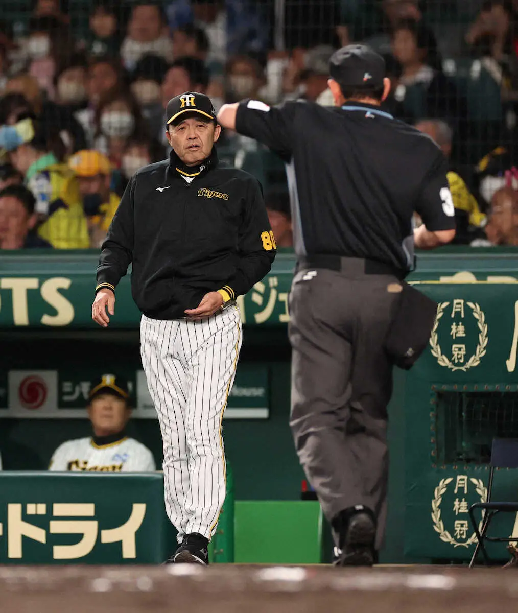 【画像・写真】【阪神・岡田監督語録】高めを打つ極意「前で打ったらええやん。振り遅れているから空振りするんやろ」