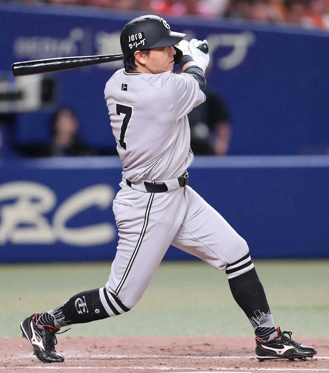 【画像・写真】巨人　坂本＆長野で首位阪神に0・5差　“魔の水曜日”呪縛解いた　頼れるベテランコンビで全打点