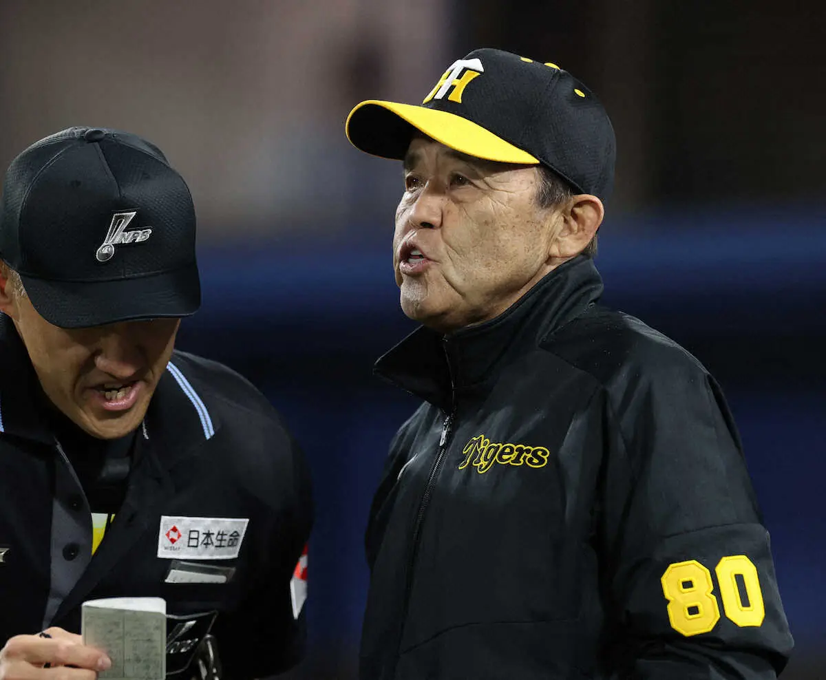 【画像・写真】阪神　6回に“Uターンラッシュ”　井上が交代と勘違いしてベンチへ　リリーフカーもフライング